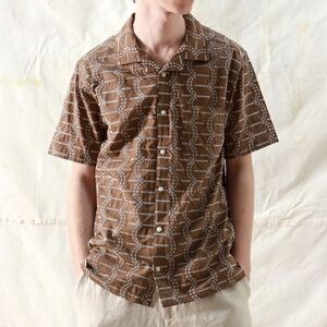 FAR AFIELD Stachio Short Sleeve Shirt Palm Tree Dobby Dark Brown